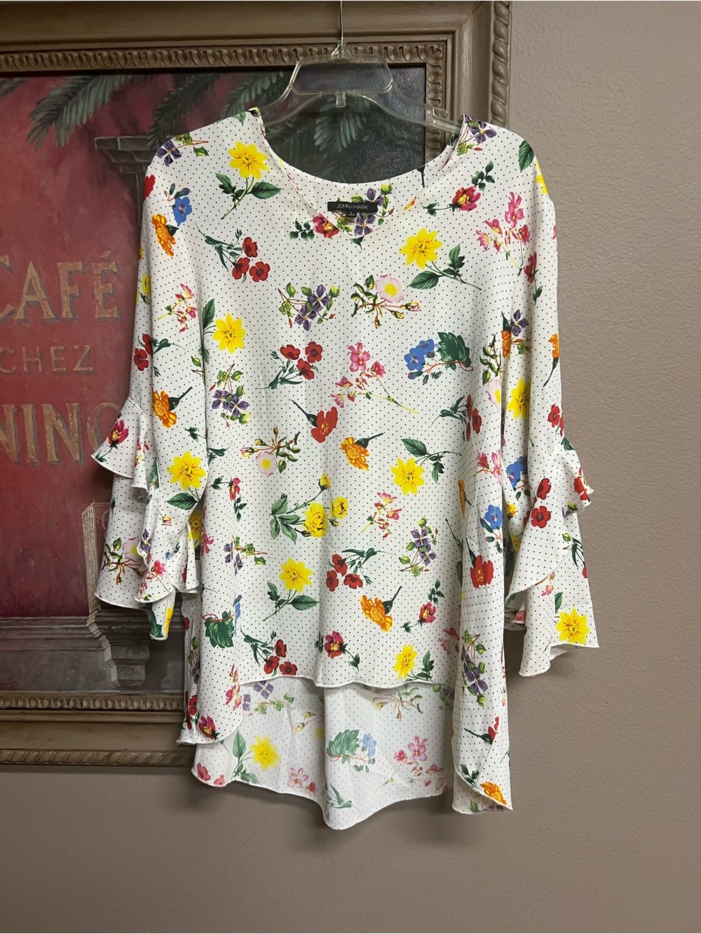 John Mark White Floral Ruffle-Sleeve Tunic